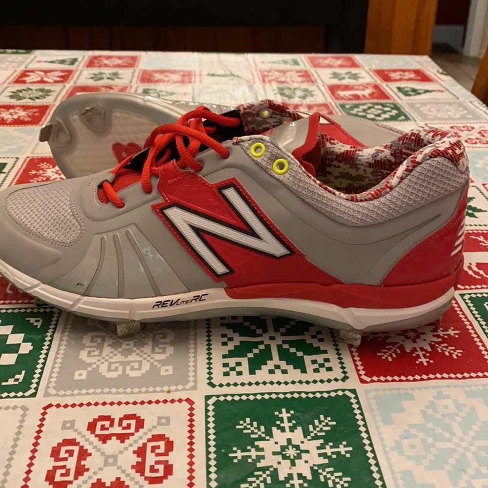 Baseball cleats - Picture 2 of 4